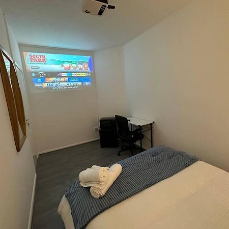 Small Cozy Private Bedroom Zone1 London Eksteriør billede
