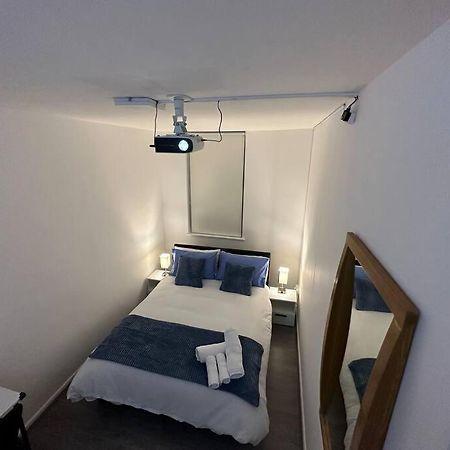 Small Cozy Private Bedroom Zone1 London Eksteriør billede
